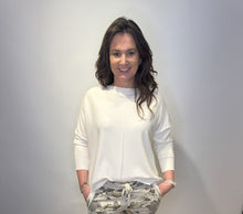 Soft Cream Relaxed-Fit Jumper