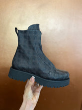 Kuni Black No Lace Shine Boots
