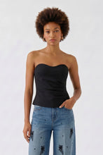 Black Strapless Sweetheart Top