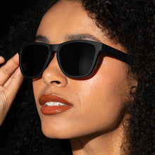 A Unicorn`s Calamity Sunglasses - Black