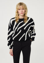 Zebra Pullover - Black