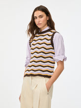 Zigzag Knit Sleeveless Top
