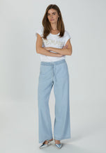 T-shirt with Pearl Embroidery - White