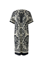 Printed Shift Dress – Monochrome Baroque