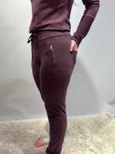 Zip Pocket Joggers – Mulberry