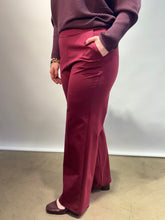Smart Straight-Leg Trousers - Bordeaux
