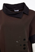Placement Print Top with Contrast Collar - Black & Cocoa