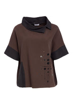 Placement Print Top with Contrast Collar - Black & Cocoa