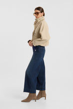 Dark Wash Wide Leg Cropped Jeans