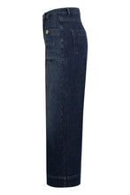 Dark Wash Wide Leg Cropped Jeans