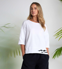 Minimal Wave Print Top