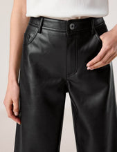 Faux Leather Culottes in a Loose Fit - Black