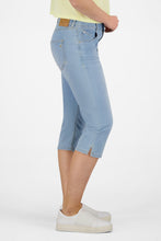 Slim Fit Cropped Denim Jeans